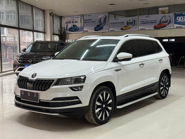 Karoq 2021 TSI280 Luxury