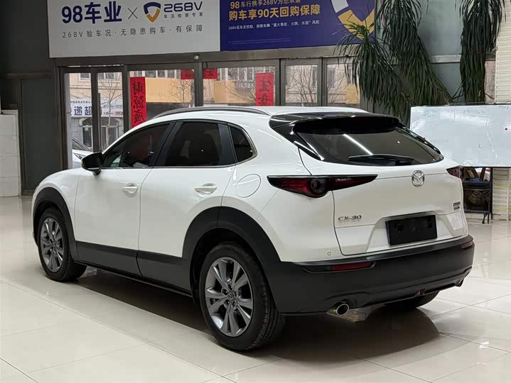 Mazda CX-30 2022 2.0L автомат фото 6