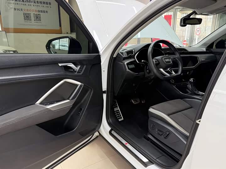 Audi Q3 2023 35 TFSI Fashion Dynamic (1.4T) фото 8