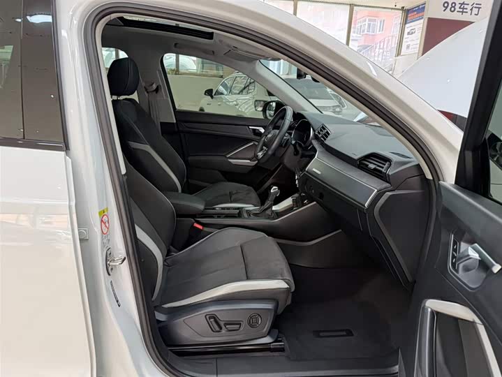 Audi Q3 2023 35 TFSI Fashion Dynamic (1.4T) фото 21
