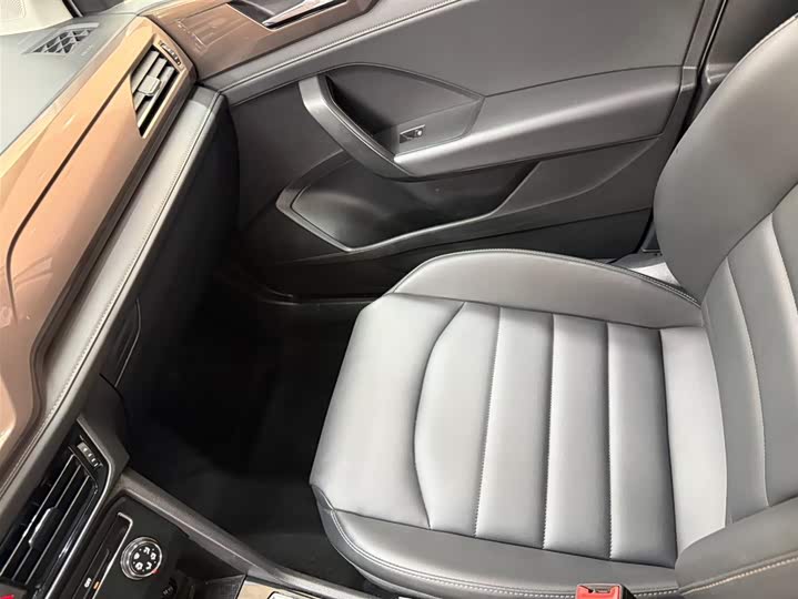 Tharu 2021 280TSI 2WD Comfort фото 13