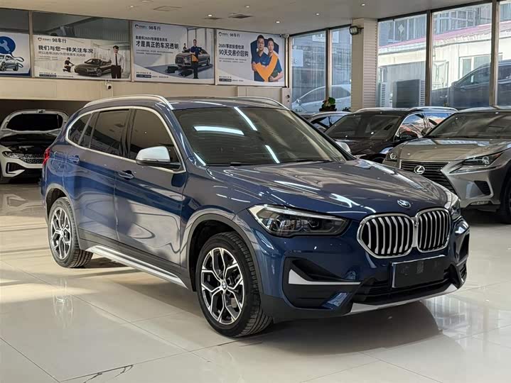 BMW X1 2022 sDrive20Li фото 3