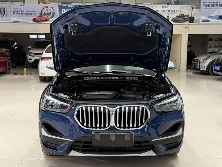 BMW X1 2022 sDrive20Li фото 7