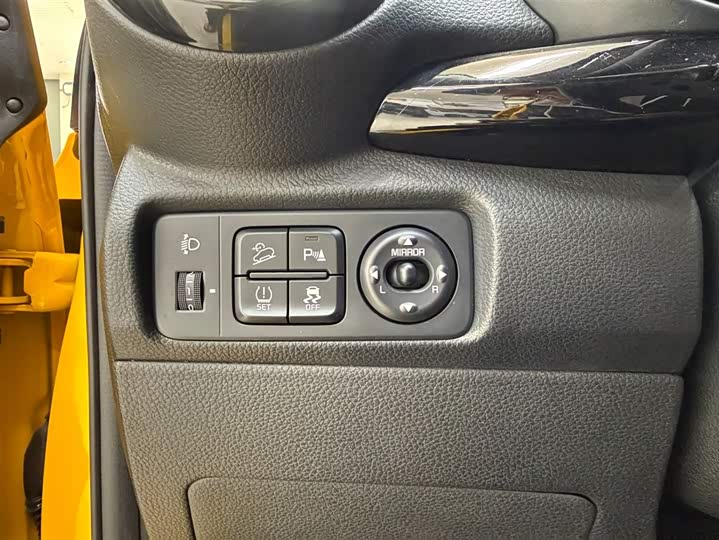 Kia KX1 2021 1.4L CVT фото 7