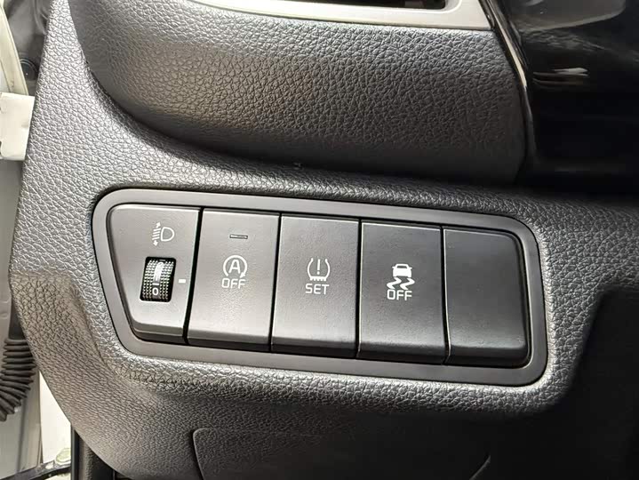 Kia KX3 2021 1.5L CVT фото 15