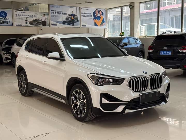 BMW X1 2022 sDrive20Li фото 3