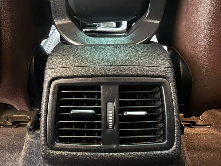 BMW X1 2022 sDrive20Li фото 11
