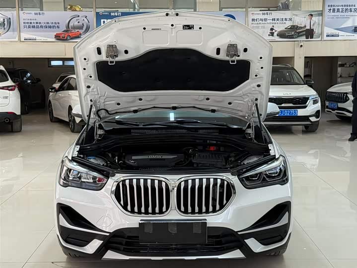 BMW X1 2022 sDrive20Li фото 15