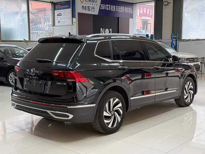 Tiguan L 2023 280TSI автомат 2WD Limited фото 4