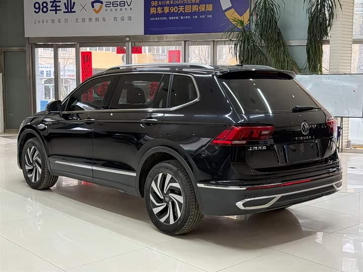 Tiguan L 2023 280TSI автомат 2WD Limited фото 6