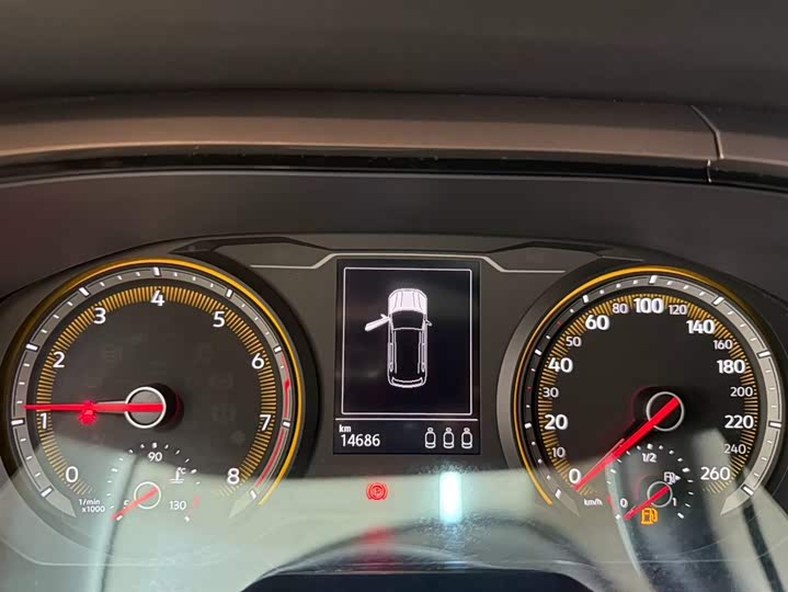 Tharu 2021 280TSI 2WD Luxury Plus фото 10