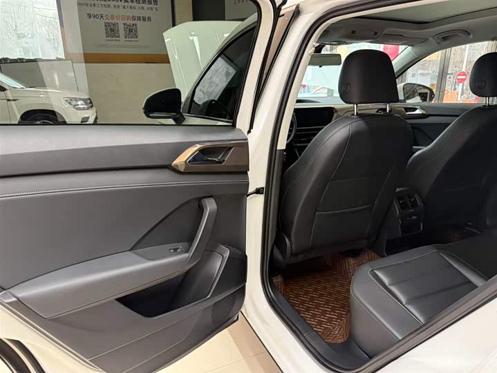 Tharu 2021 280TSI 2WD Luxury Plus фото 17