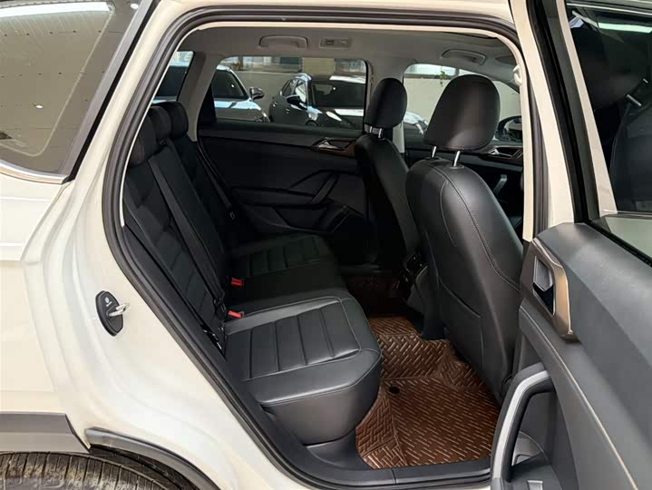 Tharu 2021 280TSI 2WD Luxury Plus фото 22