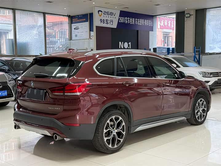 BMW X1 2022 sDrive20Li фото 4