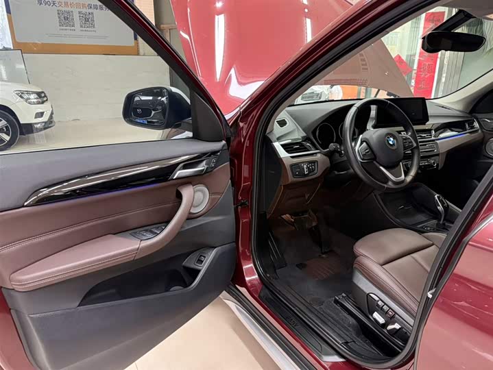 BMW X1 2022 sDrive20Li фото 8