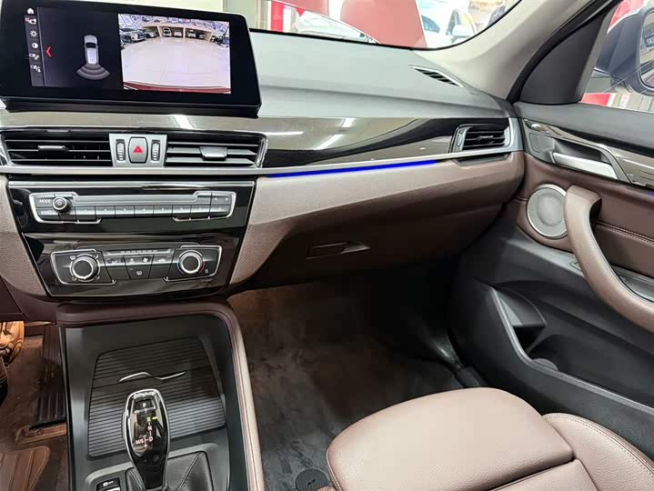 BMW X1 2022 sDrive20Li фото 12