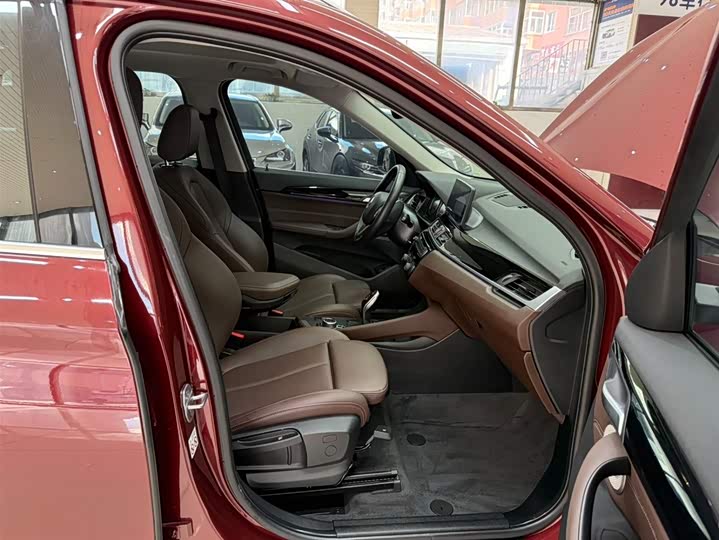 BMW X1 2022 sDrive20Li фото 20