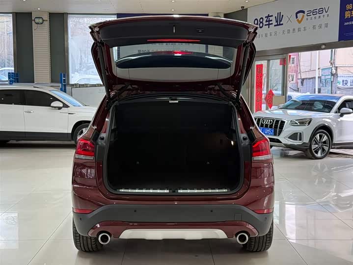 BMW X1 2022 sDrive20Li фото 22