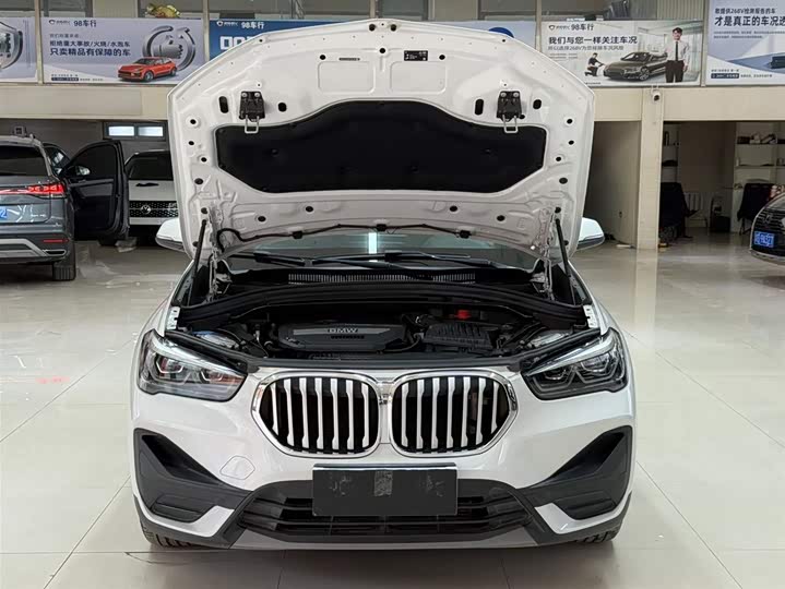 BMW X1 2021 sDrive20Li фото 7