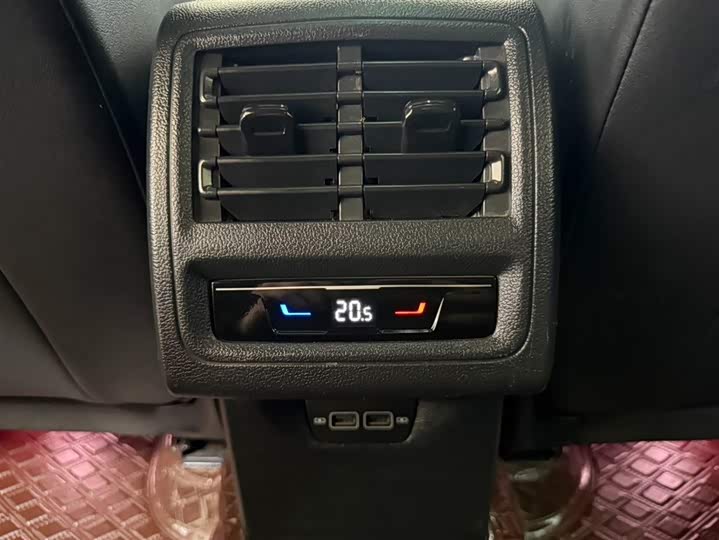 Golf 2021 280TSI DSG R-Li ne фото 19