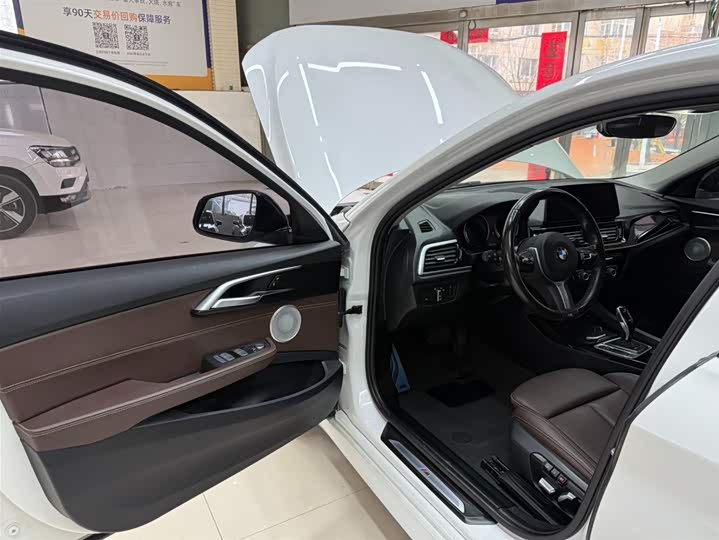 BMW 1 серии 2021 120i M Sport Shadow фото 8