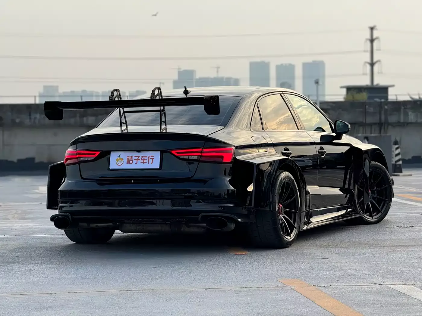 Audi RS 3 2017 RS 3 2.5T Limousine фото 5