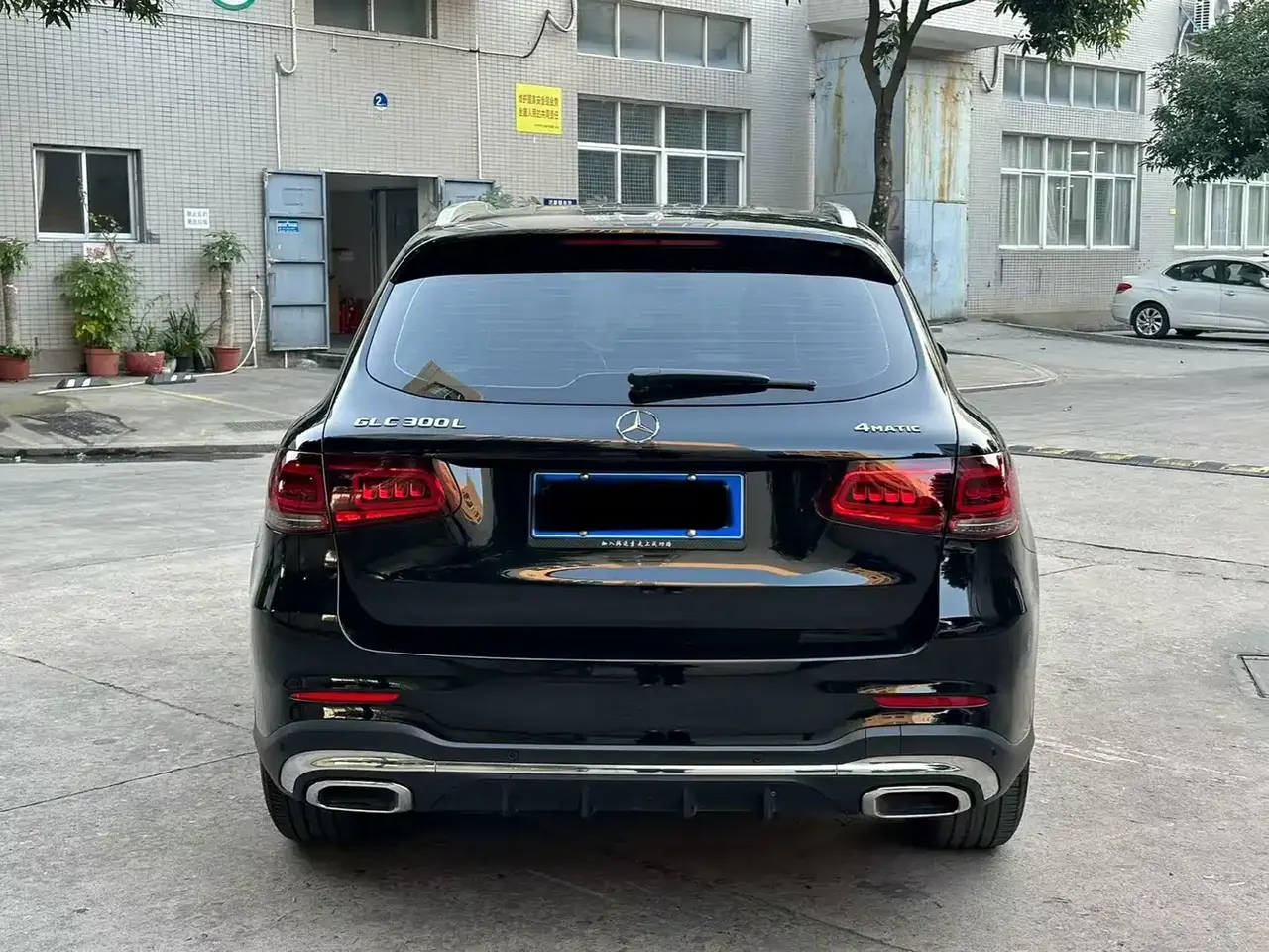 Mercedes-Benz GLC 2022 Model GLC 300 L 4MATIC Dynamic Edition фото 3