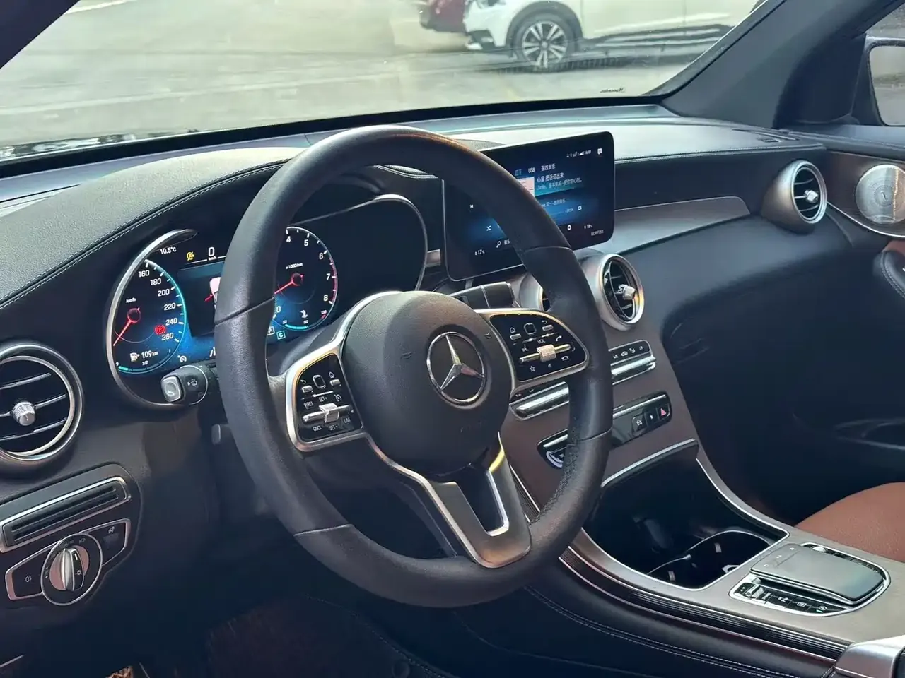 Mercedes-Benz GLC 2022 Model GLC 300 L 4MATIC Dynamic Edition фото 5