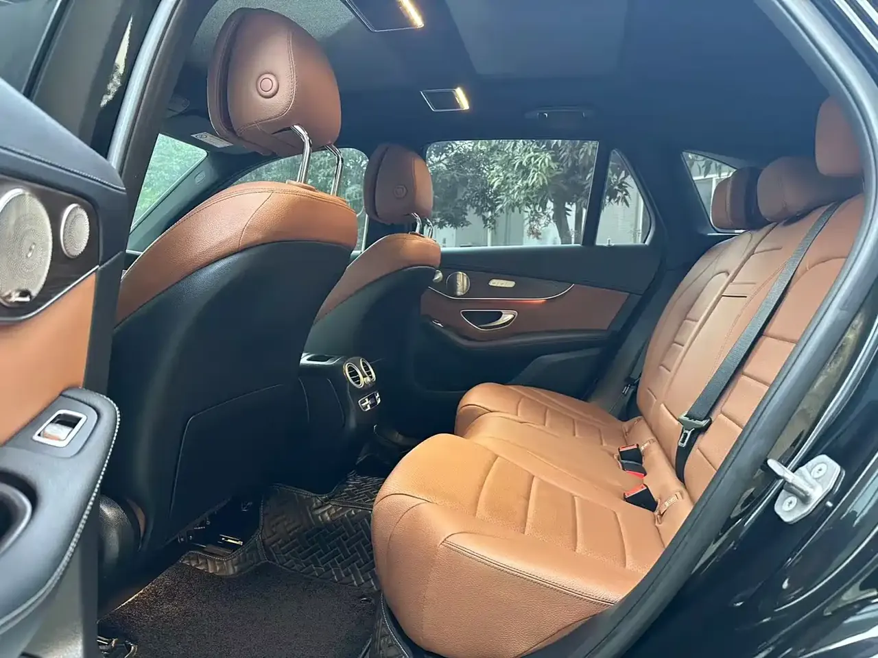 Mercedes-Benz GLC 2022 Model GLC 300 L 4MATIC Dynamic Edition фото 7