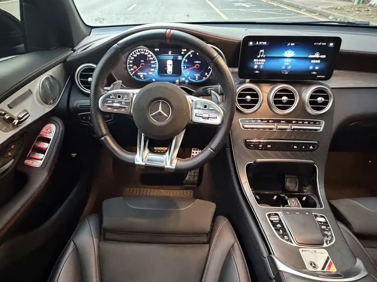 Mercedes-Benz GLC Coupe AMG 2022 AMG GLC 43 4MATIC Coupe SUV фото 13