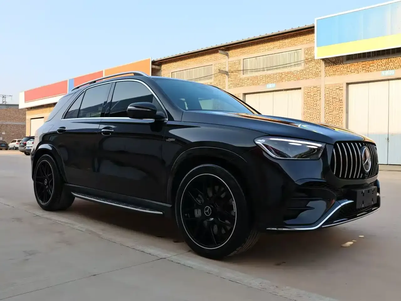 Mercedes-Benz GLE AMG 2025 AMG GLE 53 4MATIC+ фото 3