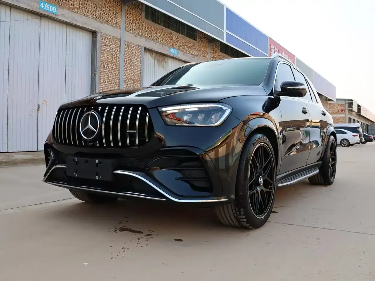 Mercedes-Benz GLE AMG 2025 AMG GLE 53 4MATIC+ фото 4