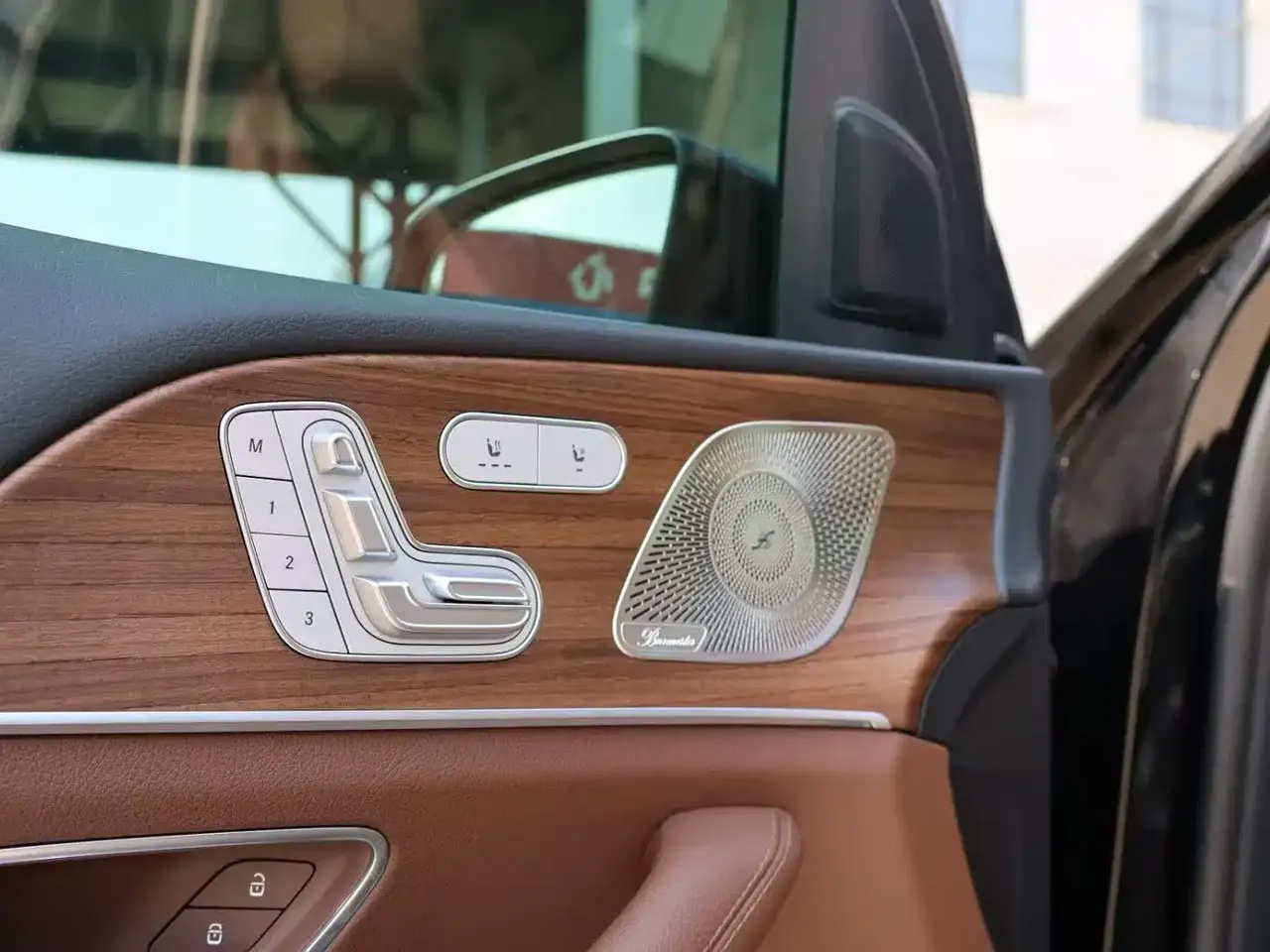 Mercedes-Benz GLE 2024 GLE 450 4MATIC Fashion фото 6