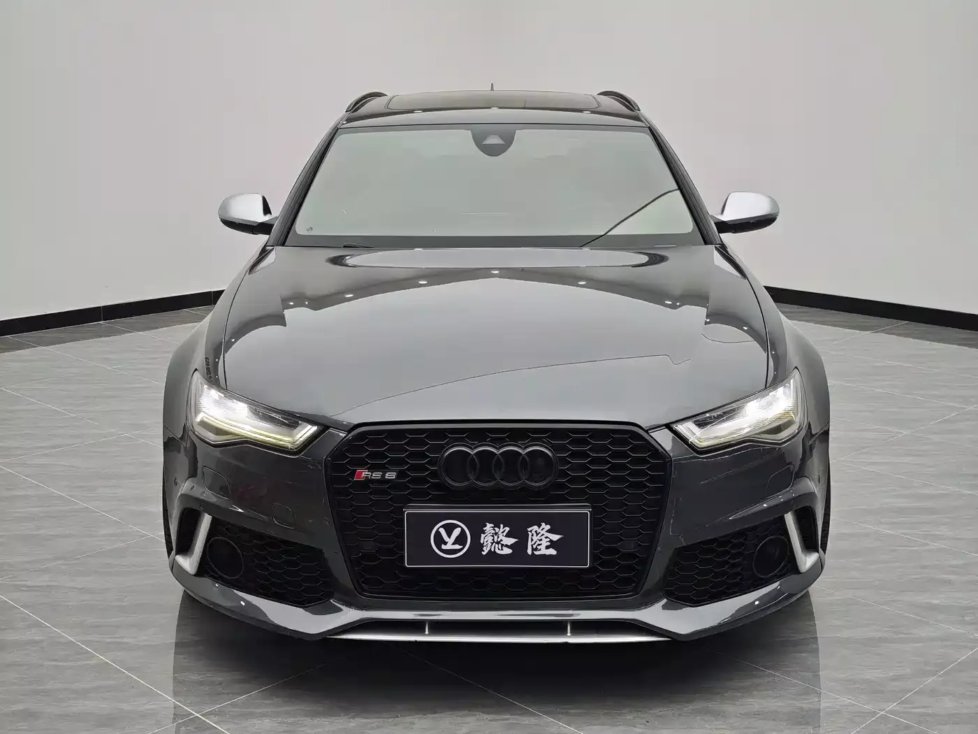 Audi RS 6 2016 RS 6 4.0T Avant фото 2