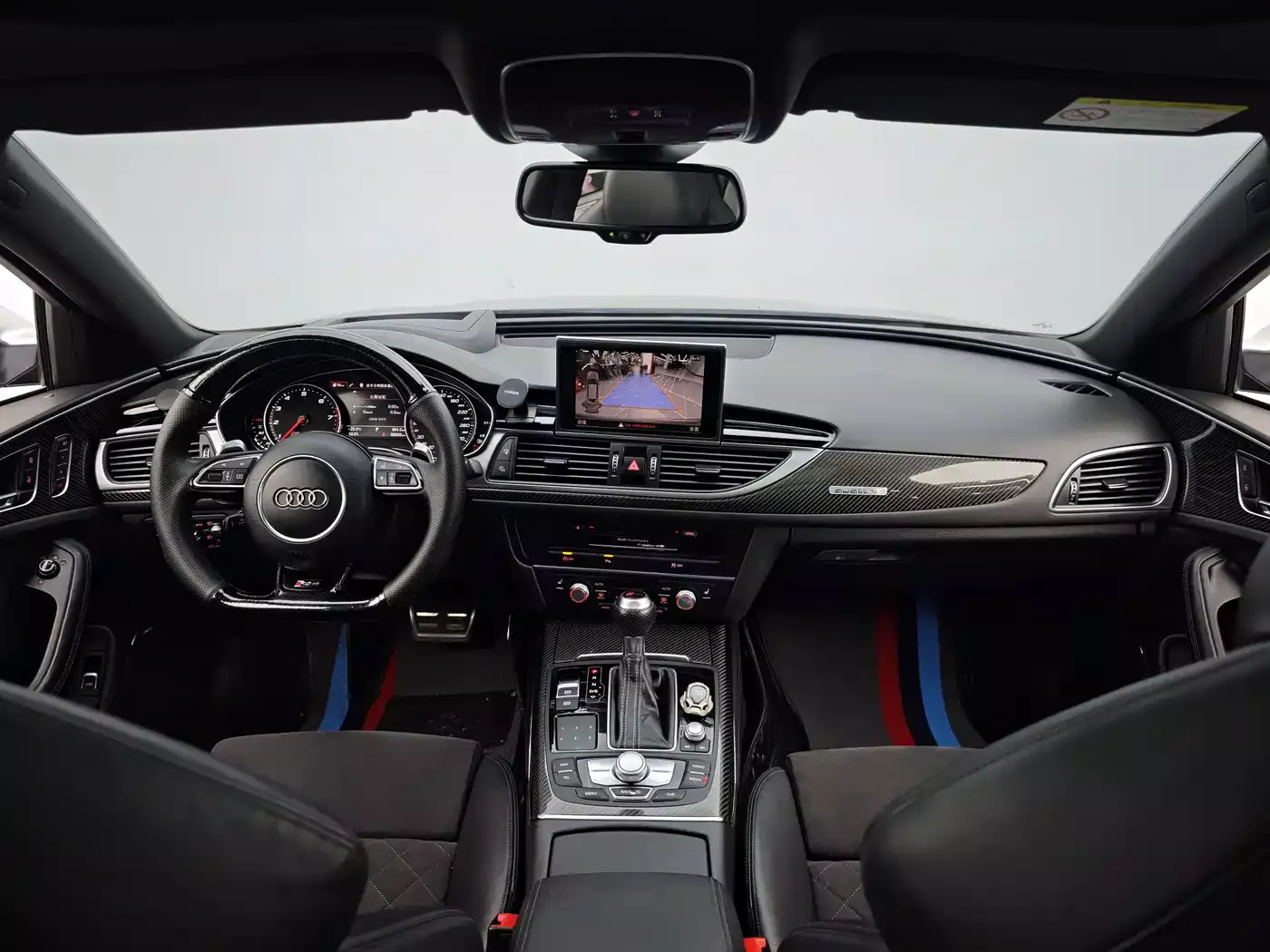 Audi RS 6 2016 RS 6 4.0T Avant фото 10