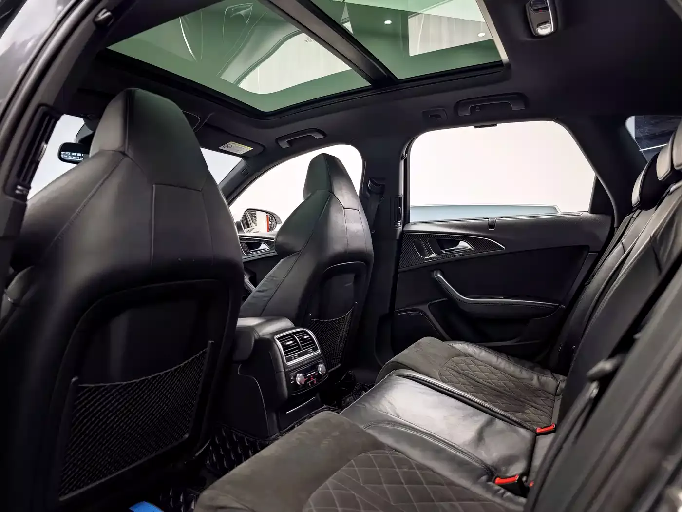 Audi RS 6 2016 RS 6 4.0T Avant фото 15
