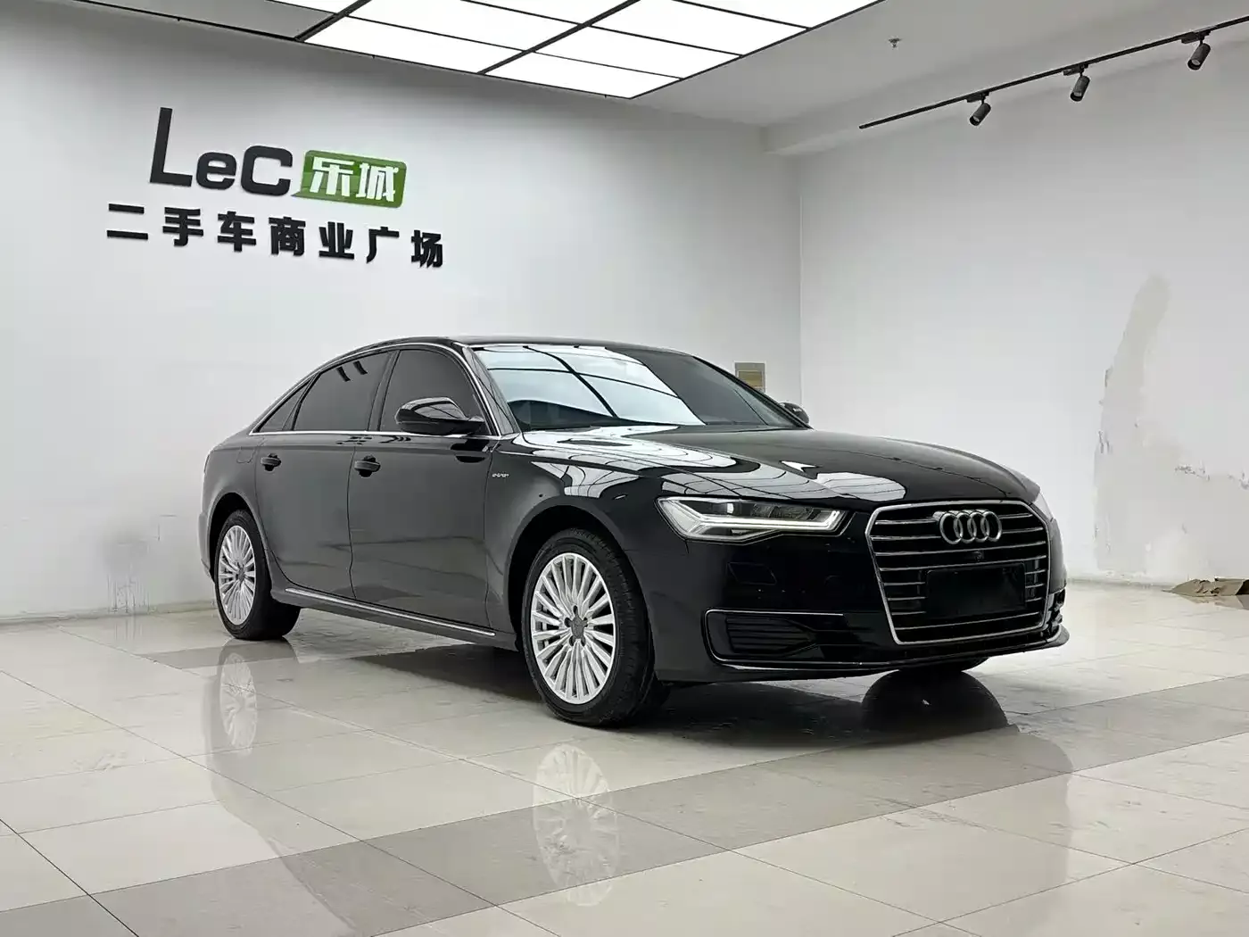 Audi A6L New Energy 2018 40 e-tron фото 5