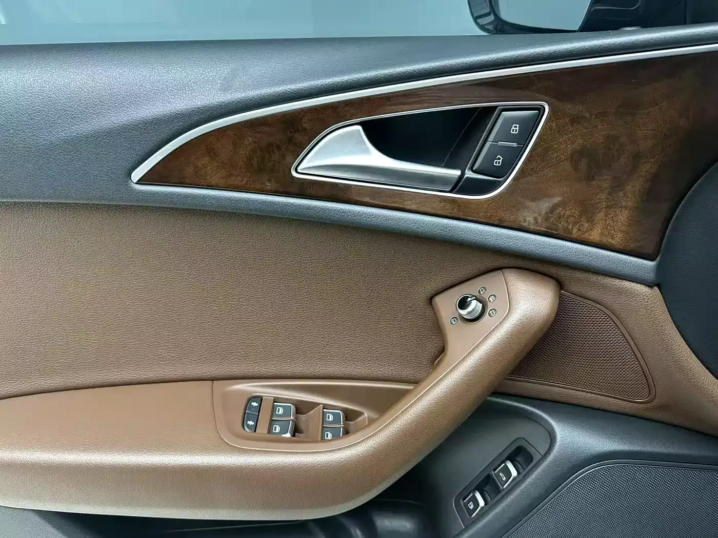 Audi A6L New Energy 2018 40 e-tron фото 9