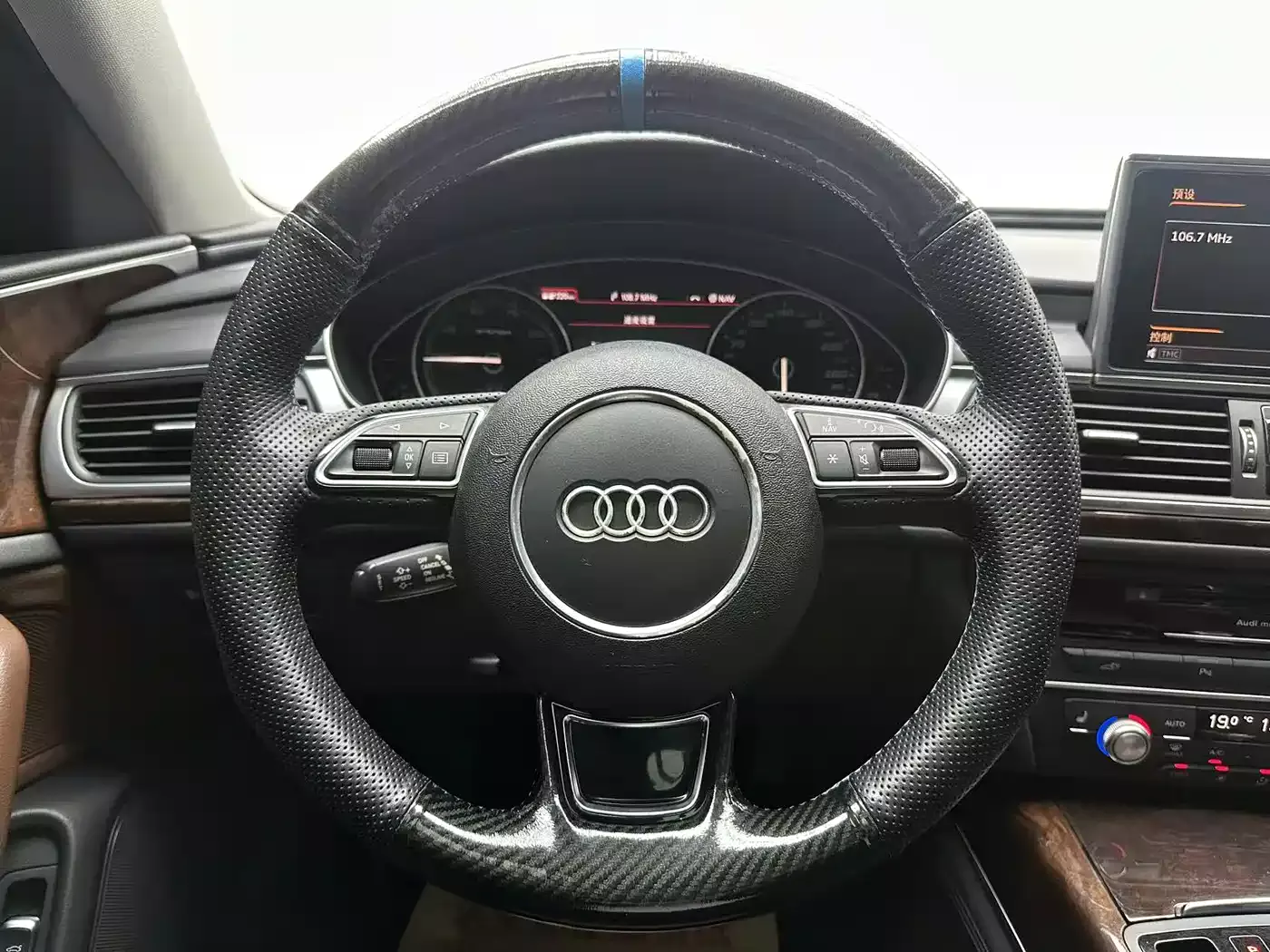 Audi A6L New Energy 2018 40 e-tron фото 12