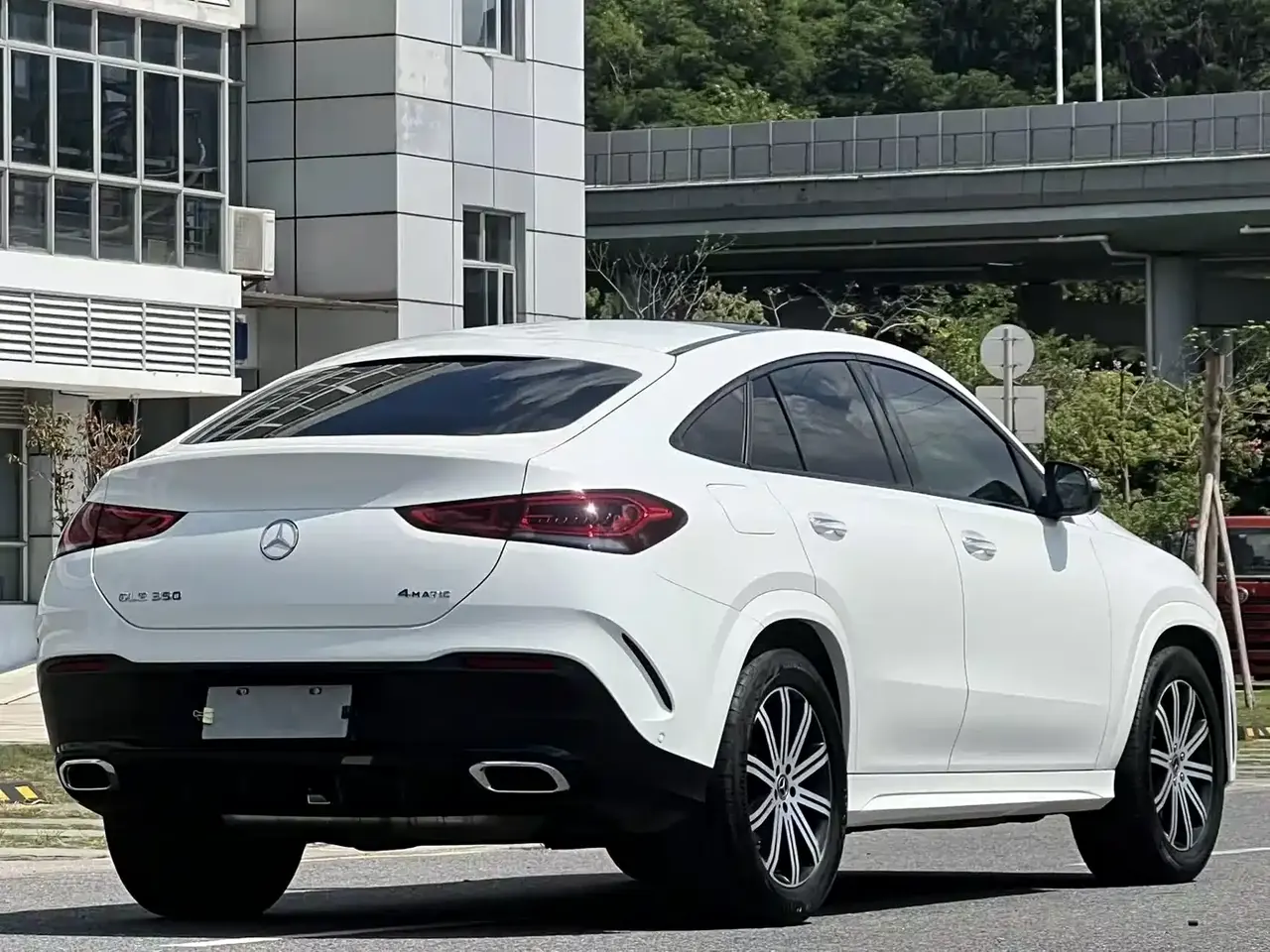 Mercedes-Benz GLE Coupe 2020 GLE 350 4MATIC Coupe SUV Luxury фото 3