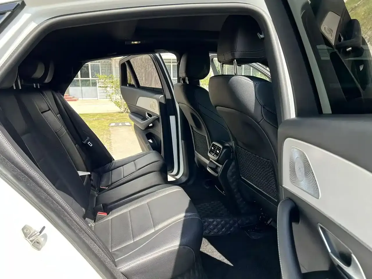 Mercedes-Benz GLE Coupe 2020 GLE 350 4MATIC Coupe SUV Luxury фото 13