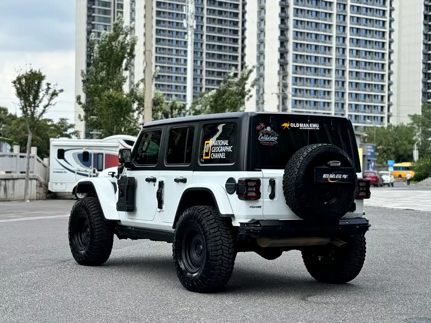 Jeep Wrangler 4xe 2021 4-Door 2.0T 4xe Sahara фото 9