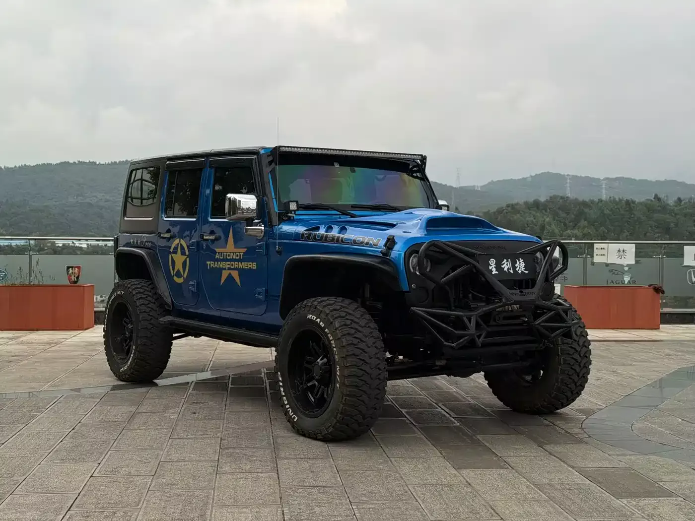 Jeep Wrangler 2015 2.8TD Sahara 4-Door Comfort Edition фото 3