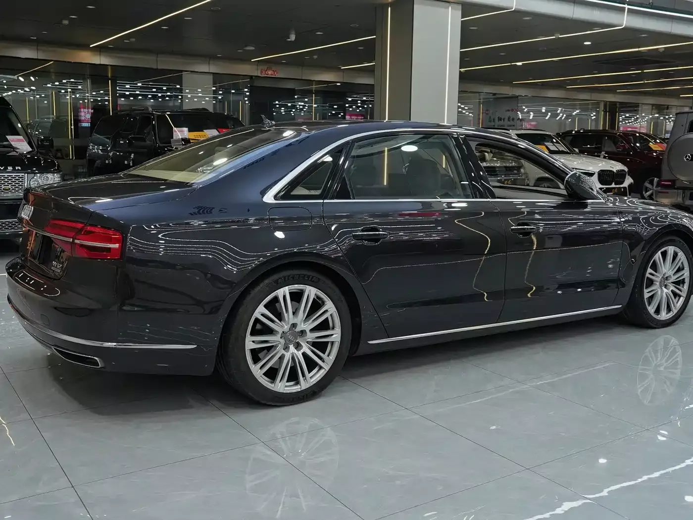 Audi A8 2014 A8L 6.3 FSI W12 quattro Flagship фото 6