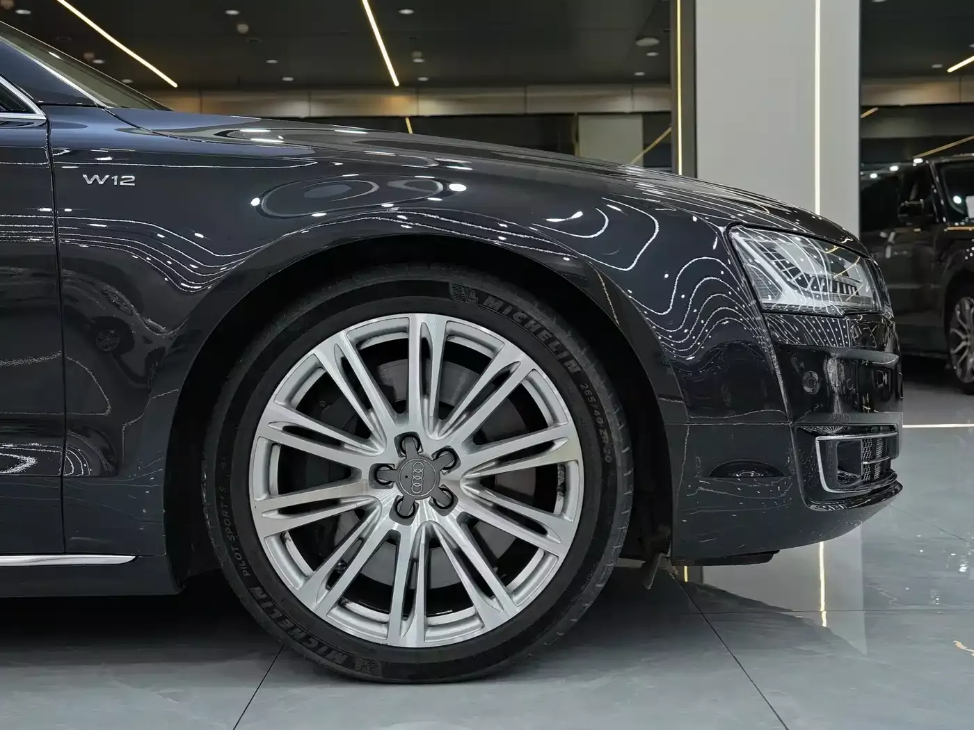 Audi A8 2014 A8L 6.3 FSI W12 quattro Flagship фото 7