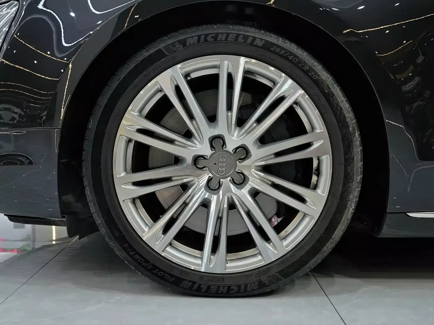 Audi A8 2014 A8L 6.3 FSI W12 quattro Flagship фото 9