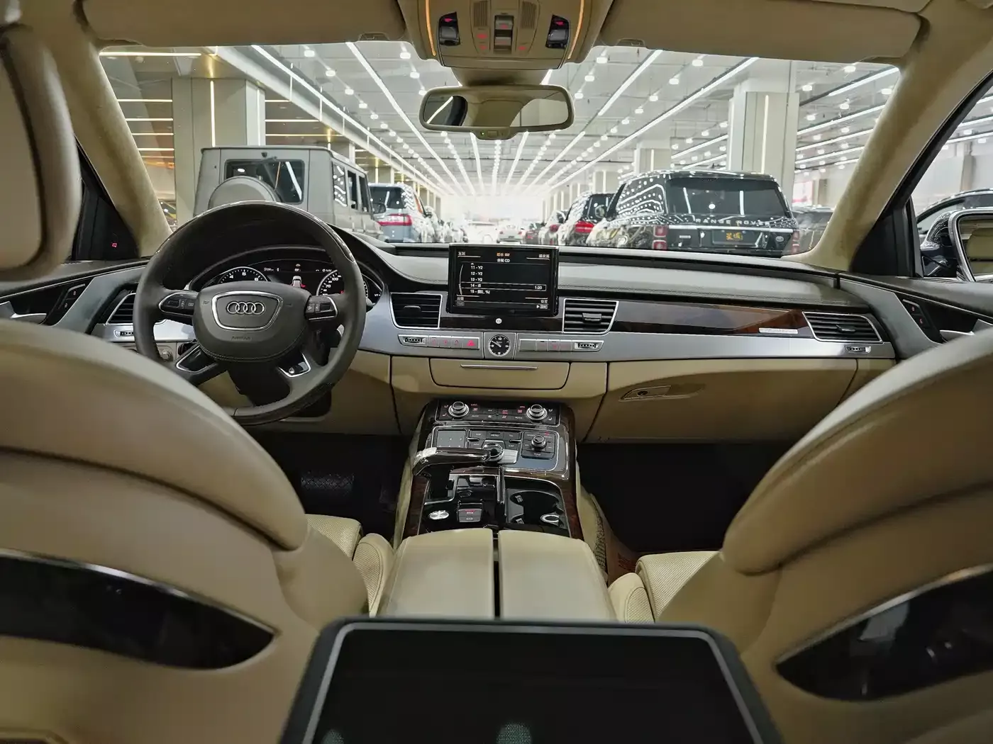 Audi A8 2014 A8L 6.3 FSI W12 quattro Flagship фото 21