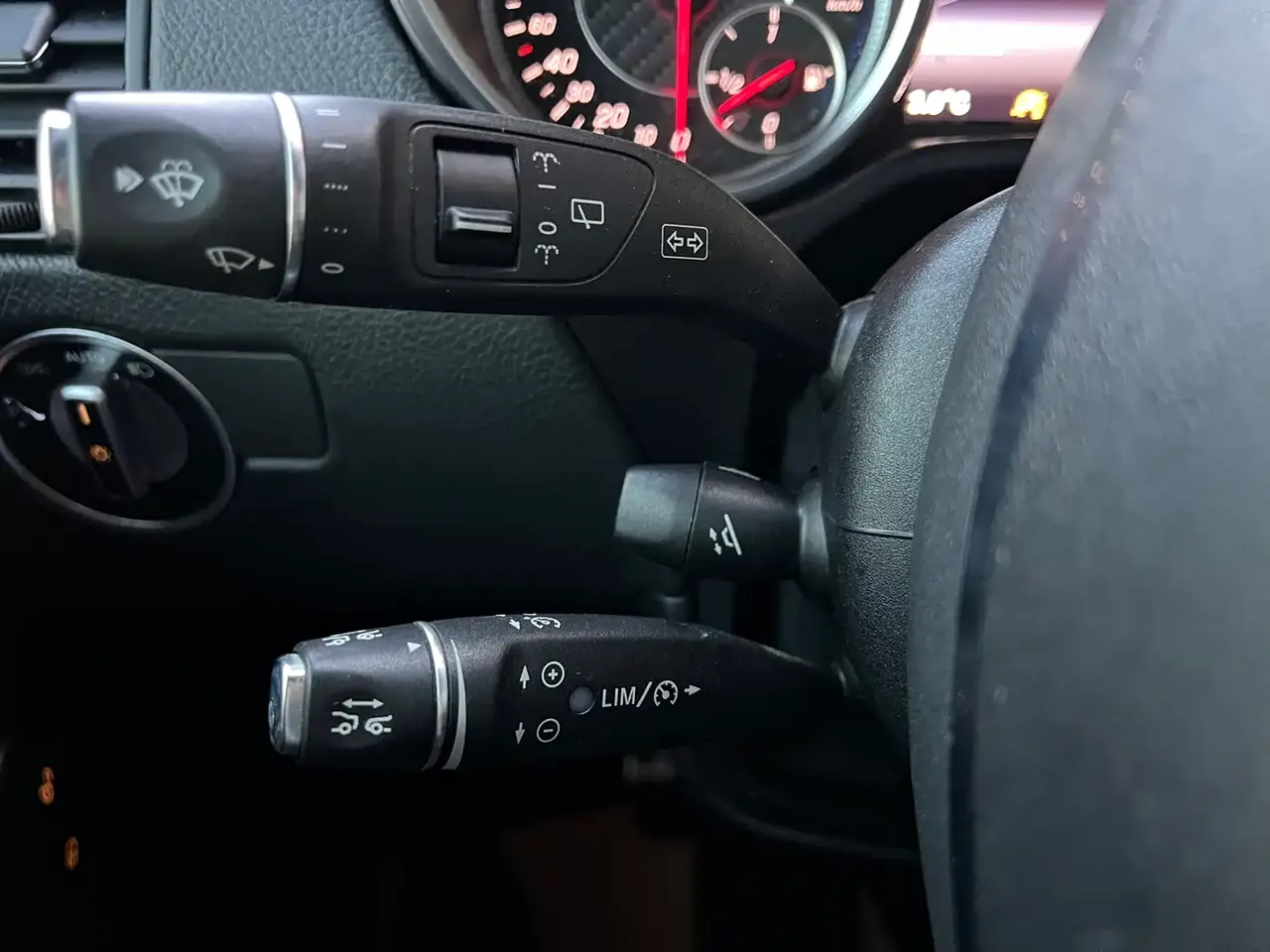 Mercedes-Benz G-Class AMG 2016 AMG G 63 фото 15