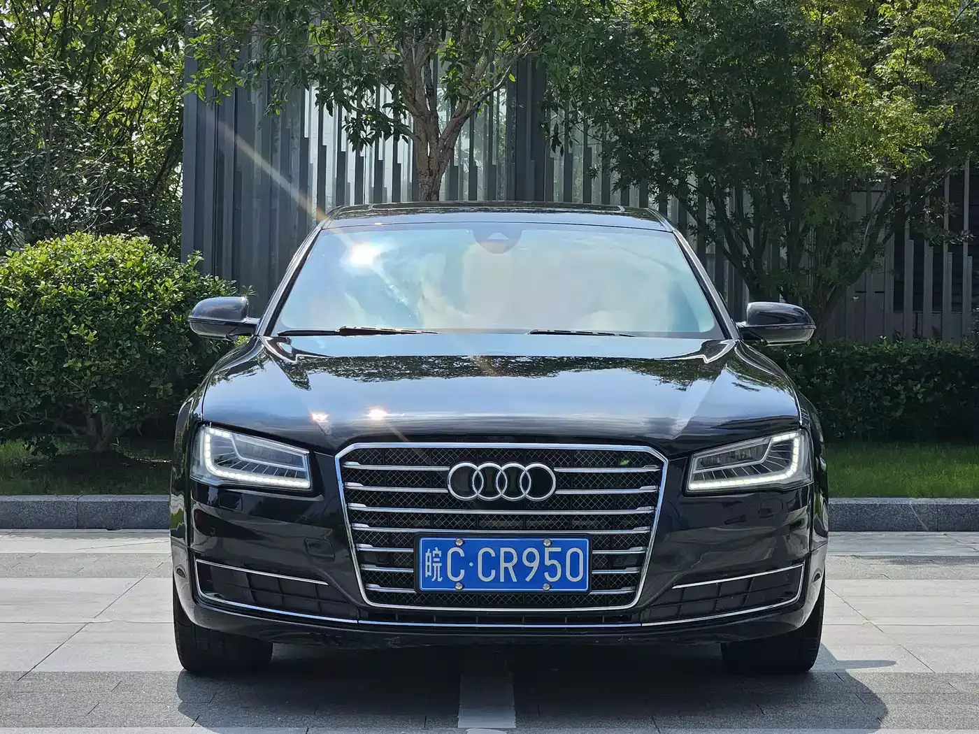 Audi A8 2012 A8L 45 TFSI quattro Comfort фото 2