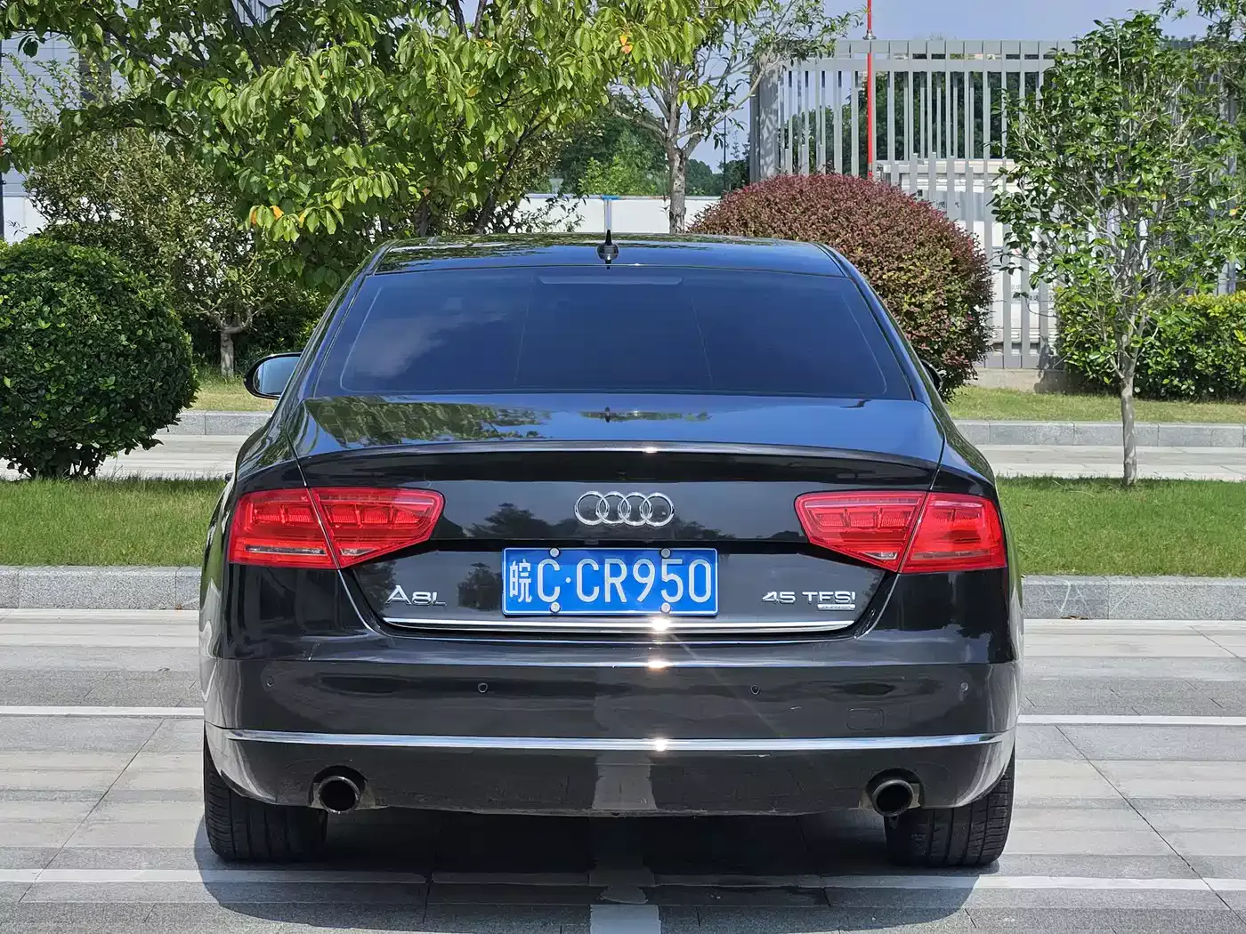 Audi A8 2012 A8L 45 TFSI quattro Comfort фото 5